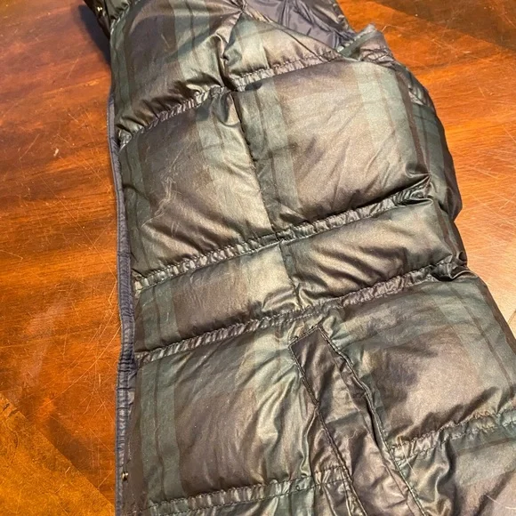 Lands' End Women's Navy Puffer Vest - Picture 5 of 5